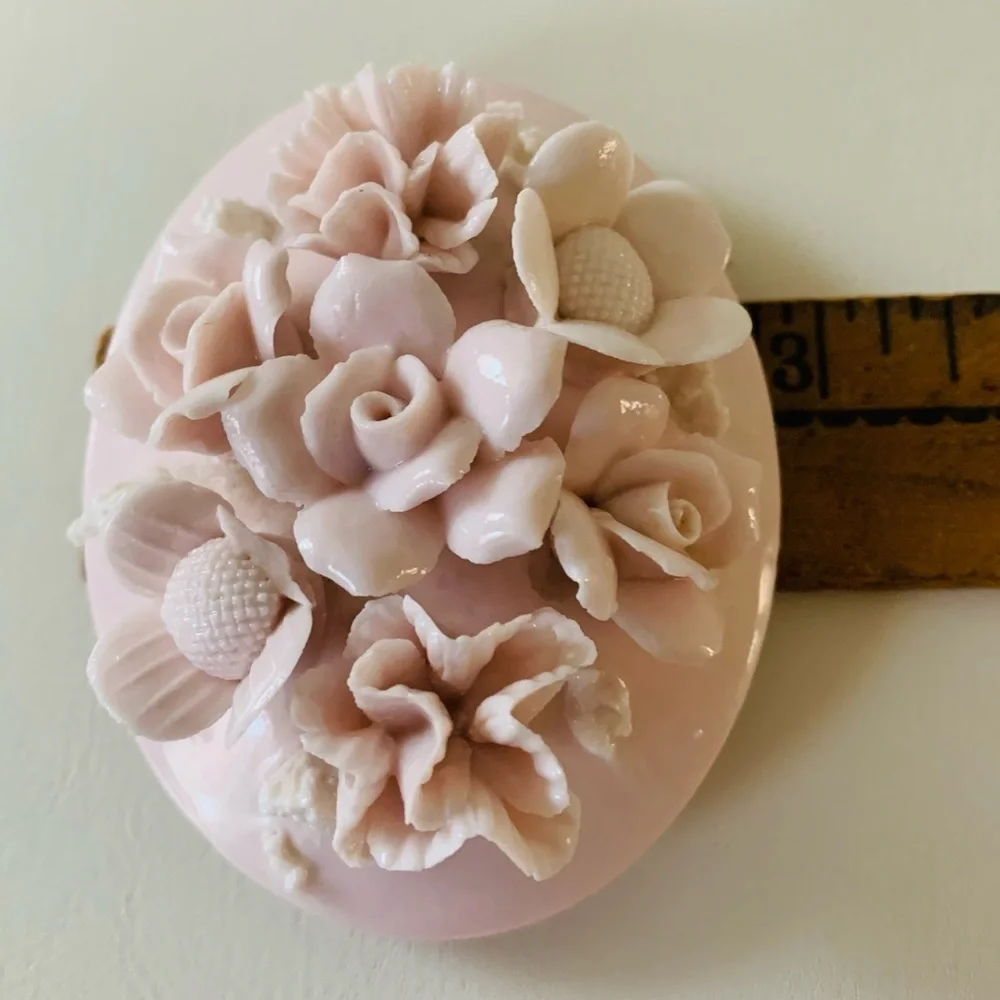 A Lorrie Design box